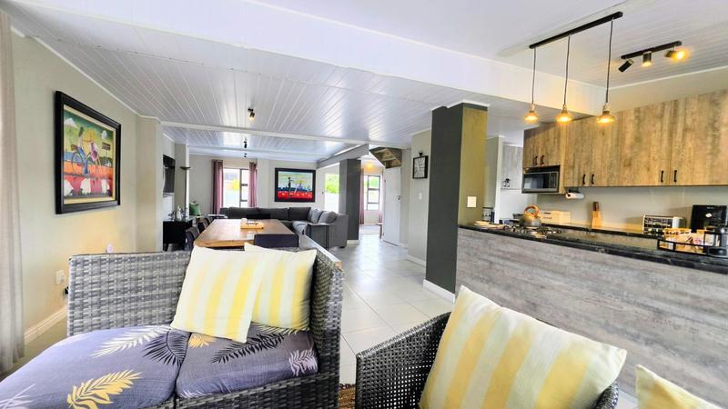 3 Bedroom Property for Sale in Kleinkrantz Western Cape
